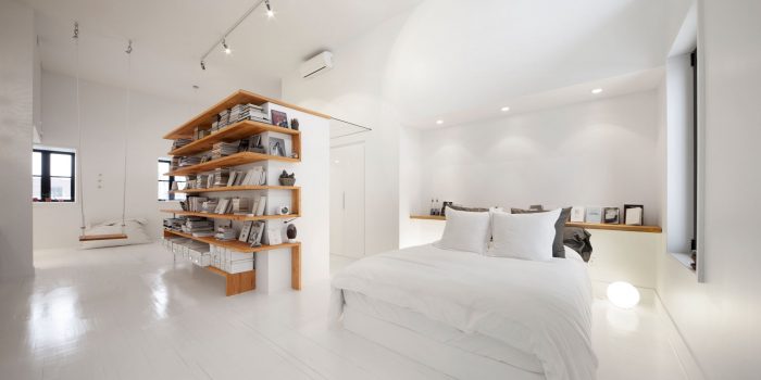 Le dernier étage et le grenier d’un cottage du Plateau Mont-Royal est complètement dégarni et transformé en sanctuaire. Renovación de lujo